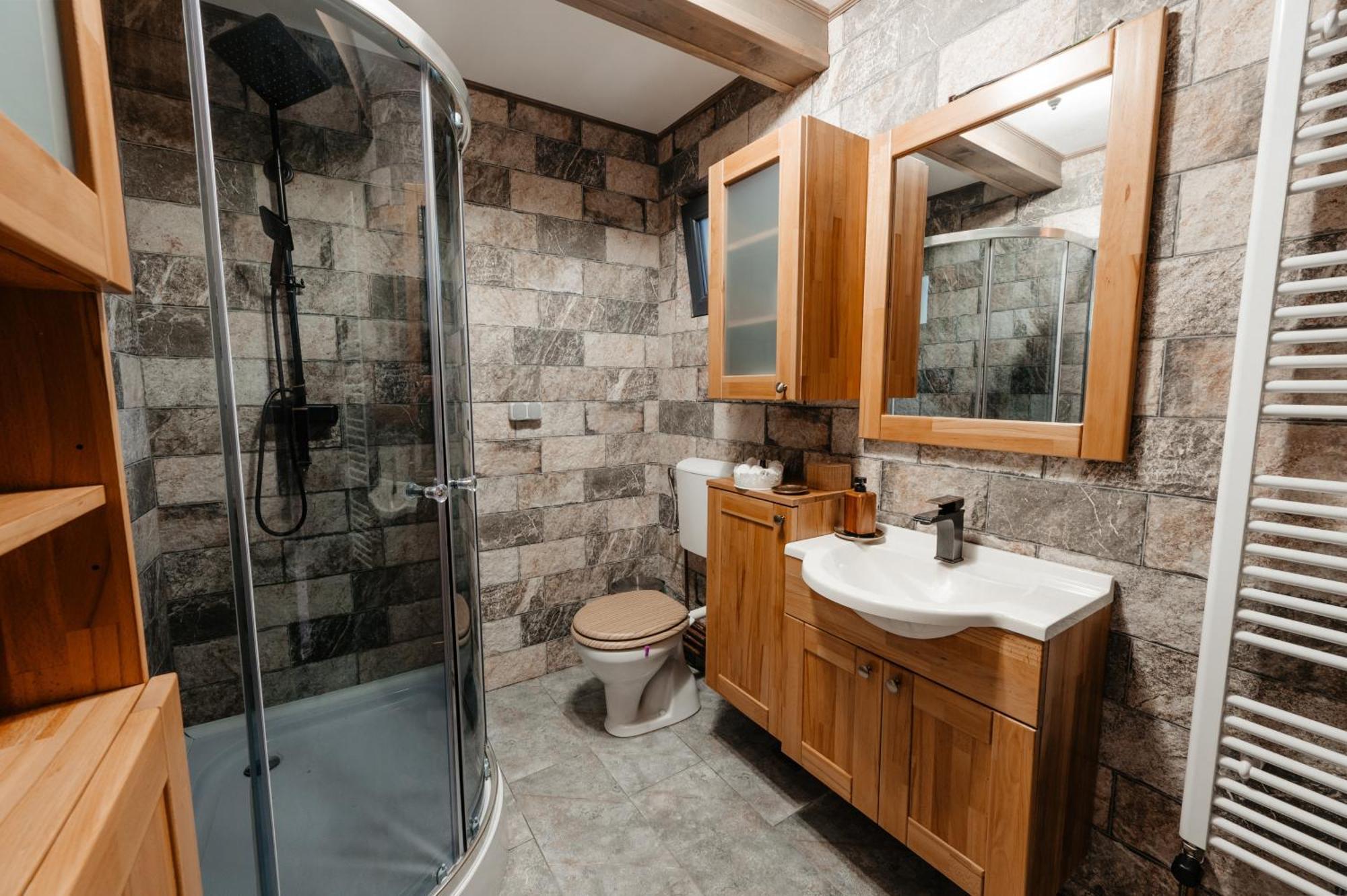 Moonlake Chalet Gainesti المظهر الخارجي الصورة