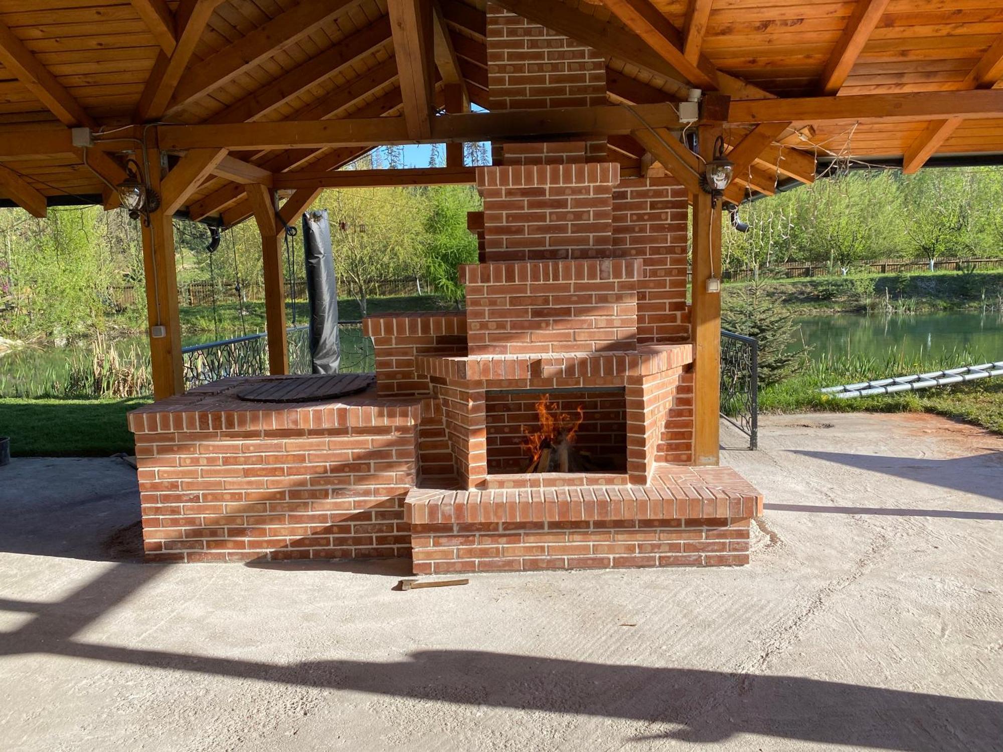 Moonlake Chalet Gainesti المظهر الخارجي الصورة